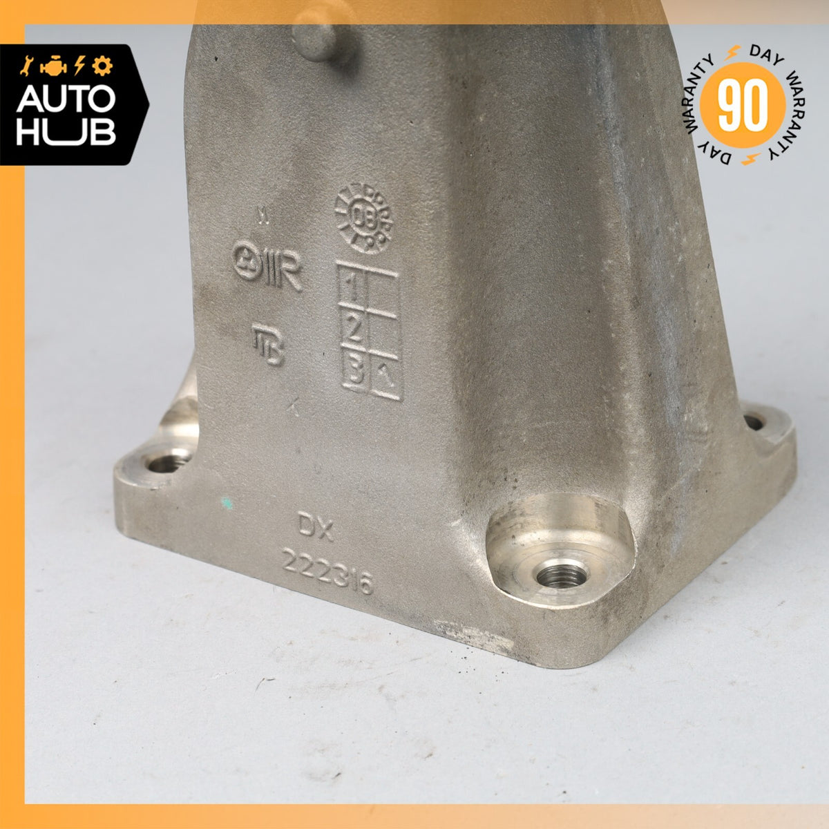 04-19 Maserati Quattroporte GranCabrio Engine Motor Bracket Mount Right Side OEM - photo 4