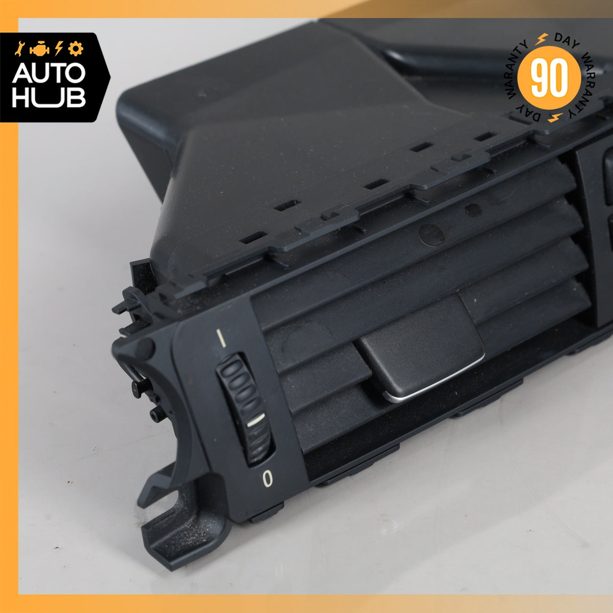 06-13 BMW E90 328i 128i M3 Front Center Dash AC A/C Air Vent OEM 67k - photo 6