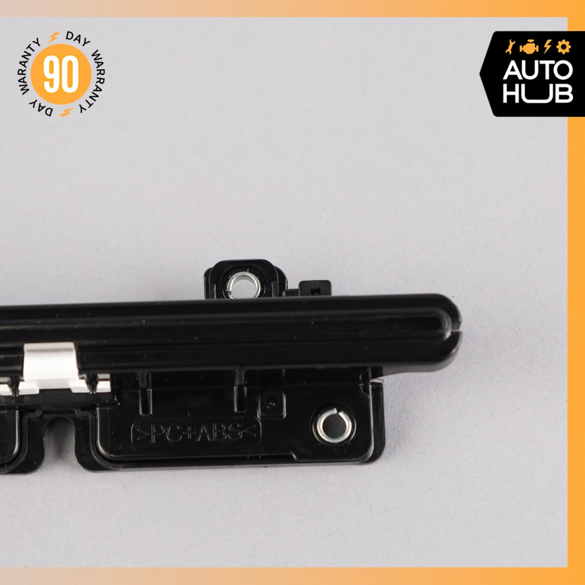 Maserati Quattroporte M156 S CD Changer Eject Control 670020772 OEM - photo 4