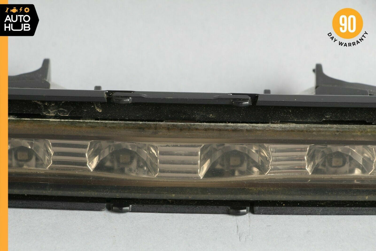 07-09 Mercedes W211 E320 E350 E550 Sedan 3rd Third Brake Stop Light Lamp OEM - photo 4