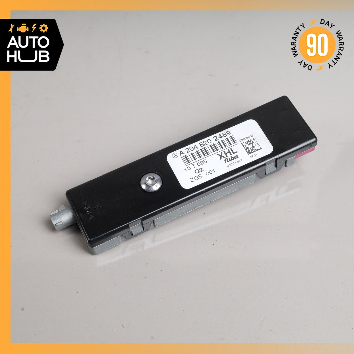 Mercedes X204 GLK350 Rear Antenna Amplifier Amp  2048202489 OEM - photo 1