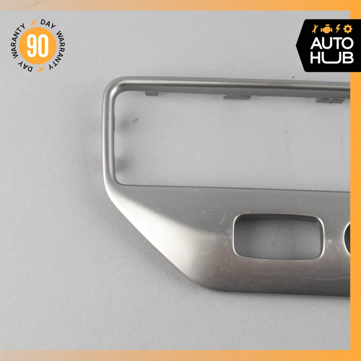 Maserati GranTurismo M145 Center Console Radio Trim Bezel Panel Silver OEM - photo 2