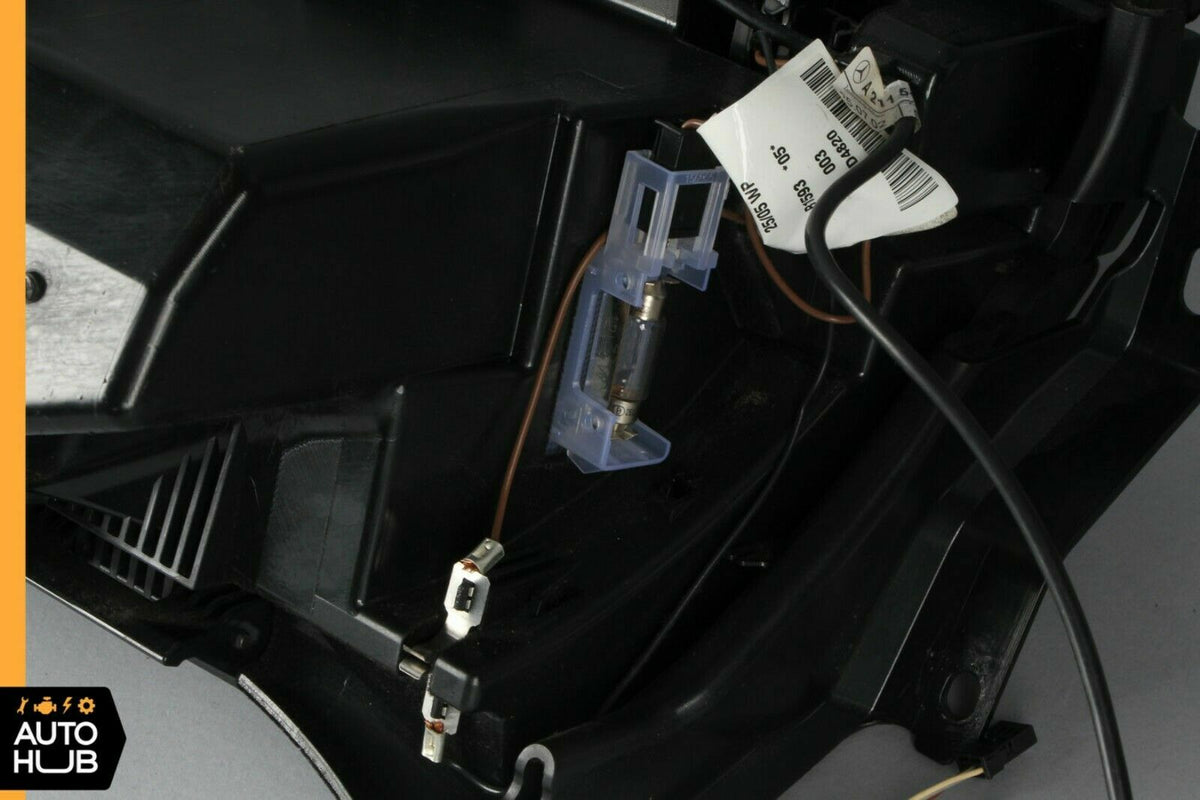 06-08 Mercedes W219 CLS55 CLS500 Dashboard Glove Box Compartment Exclusive Black - photo 10