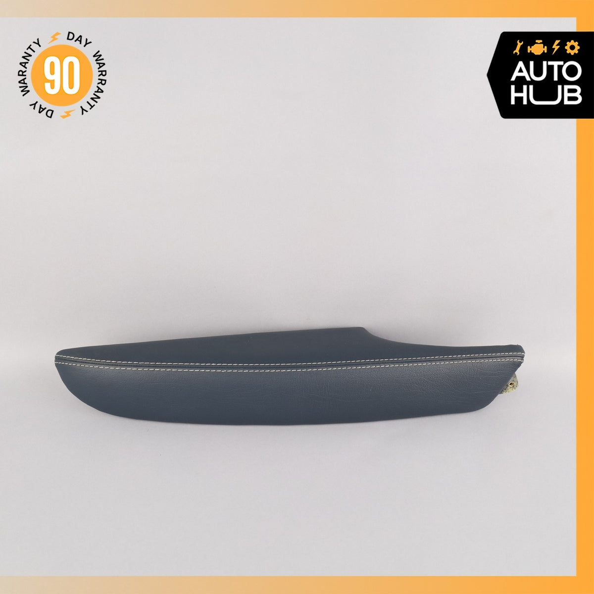 08-17 Maserati GranTurismo M145 Front Left Interior Door Panel Armrest OEM - photo 2