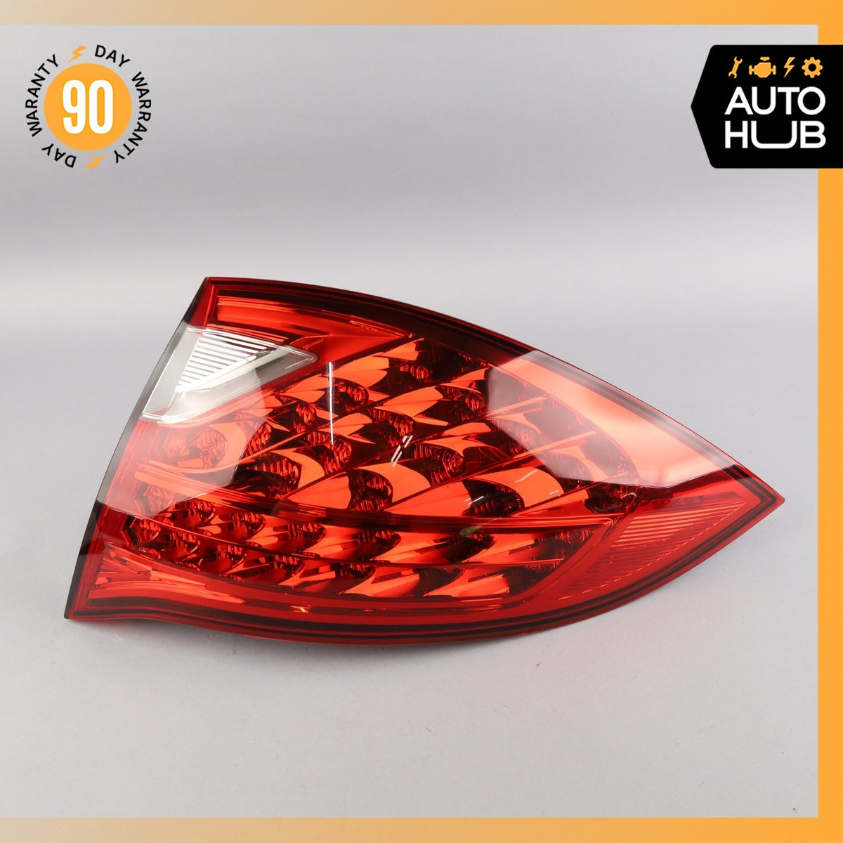 11-14 Porsche Cayenne 958 Right Side Outer Tail Light Lamp 7P5945096G OEM - photo 2