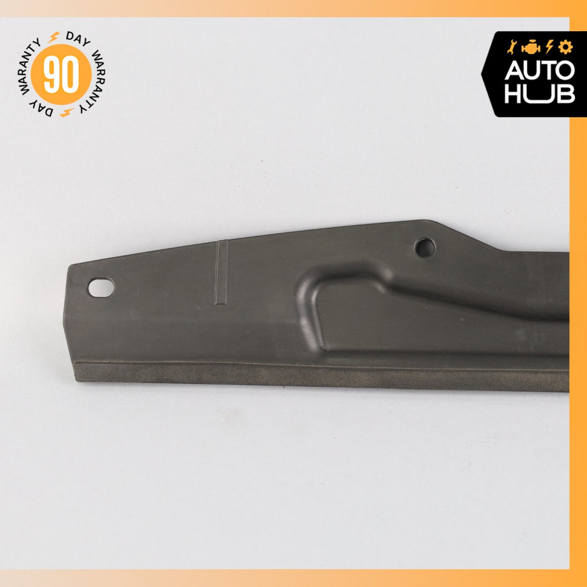 Maserati Quattroporte M156 S Front Radiator Air Duct Shield 670009288 OEM - photo 2