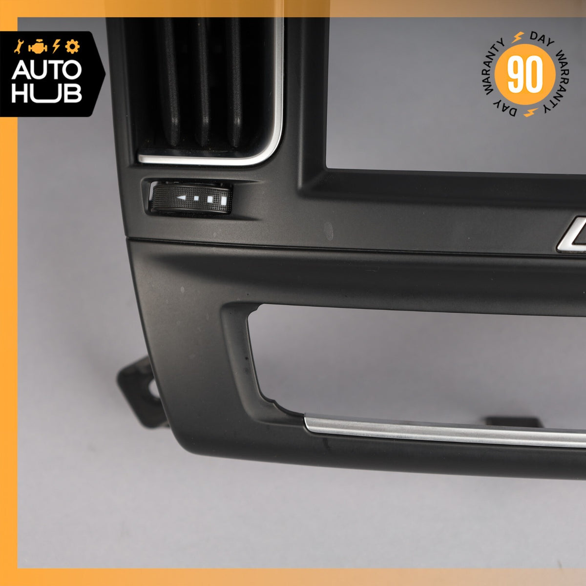 Maserati Levante Center Dash Air Vent Grille Screen Frame Trim Panel OEM 44k - photo 3