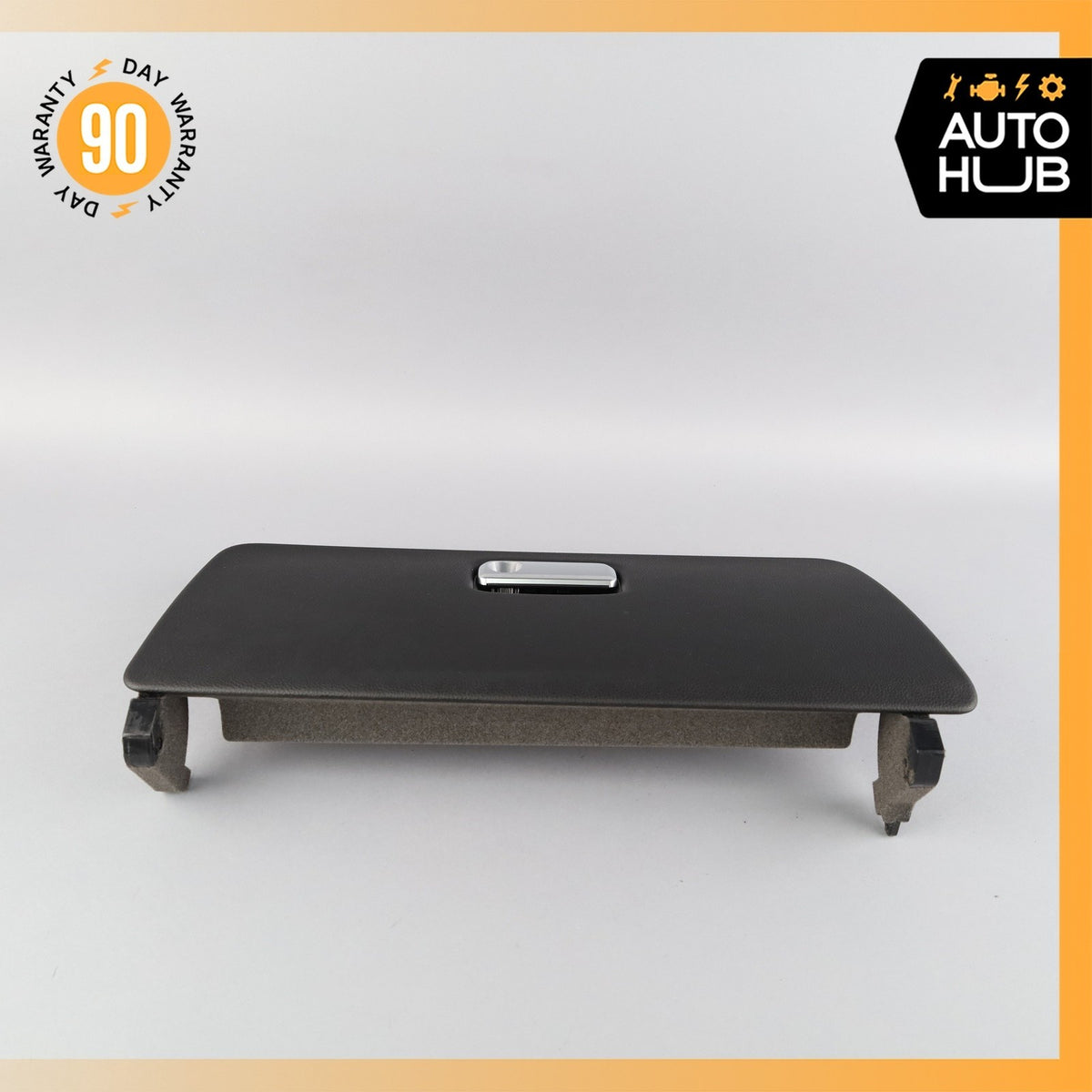 15-18 Porsche Macan 95B Dashboard Glovebox Glove Box Cover Black OEM 46k - photo 6