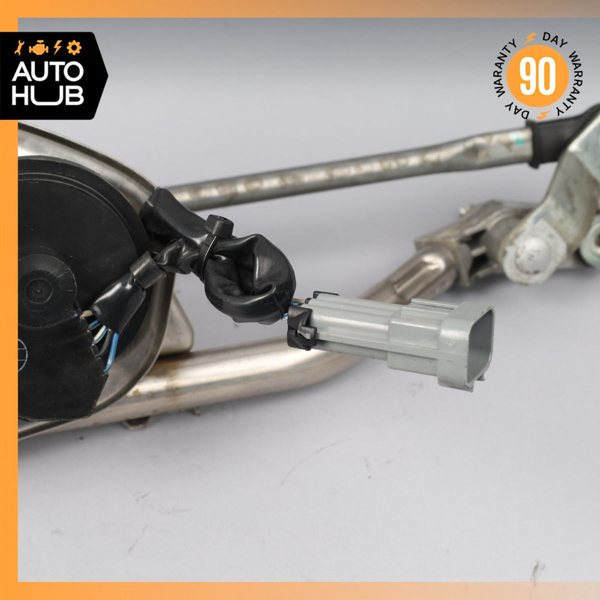 08-19 Maserati GranTurismo M145 Front Windshield Wiper Motor Linkage Arm OEM - photo 4