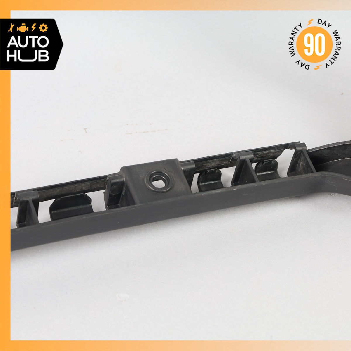 08-18 Maserati GranTurismo M145 Left Side Rocker Panel Side Skirt Bracket OEM - photo 10