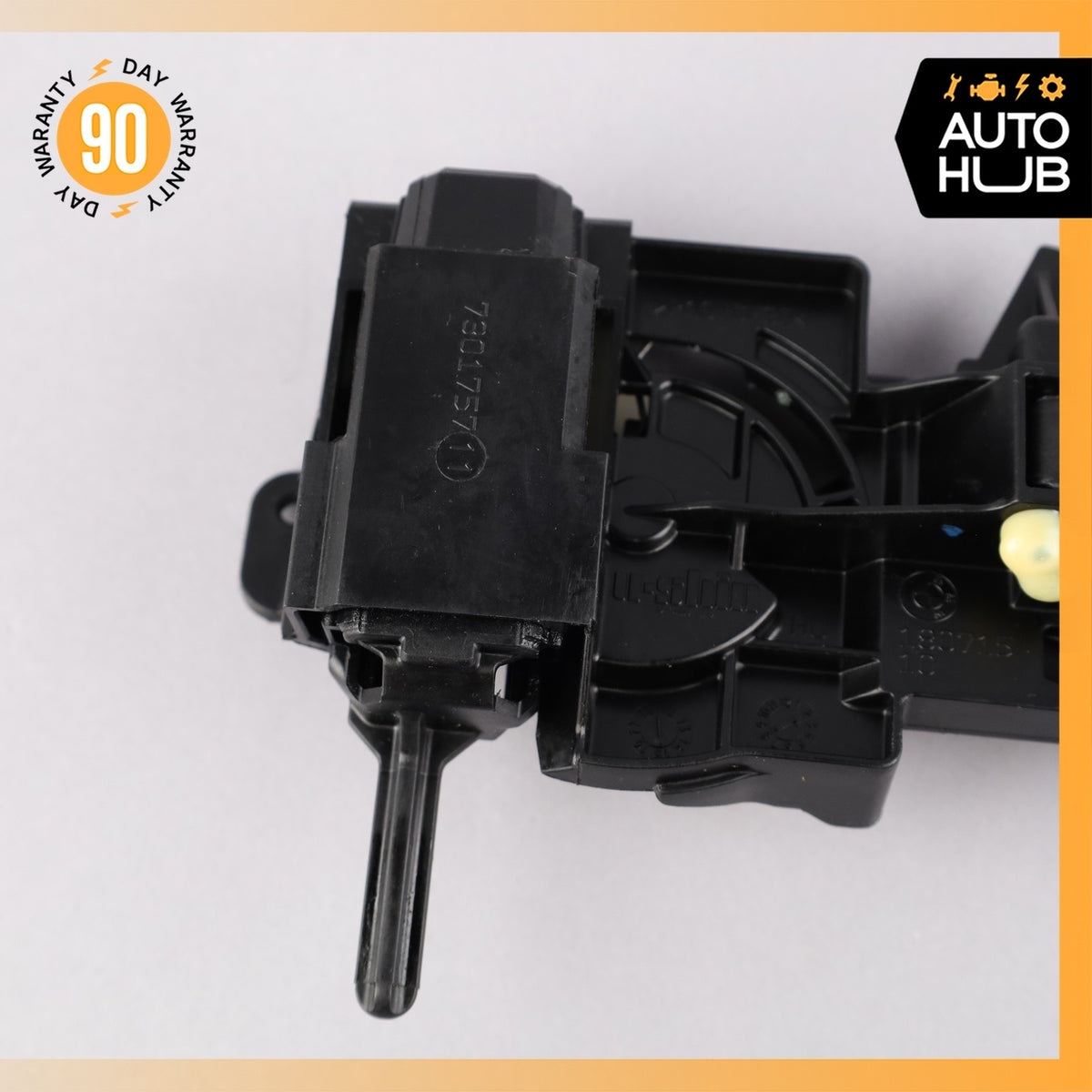 BMW i3 I01 Rear Left Driver Side Interior Door Handle OEM - photo 4
