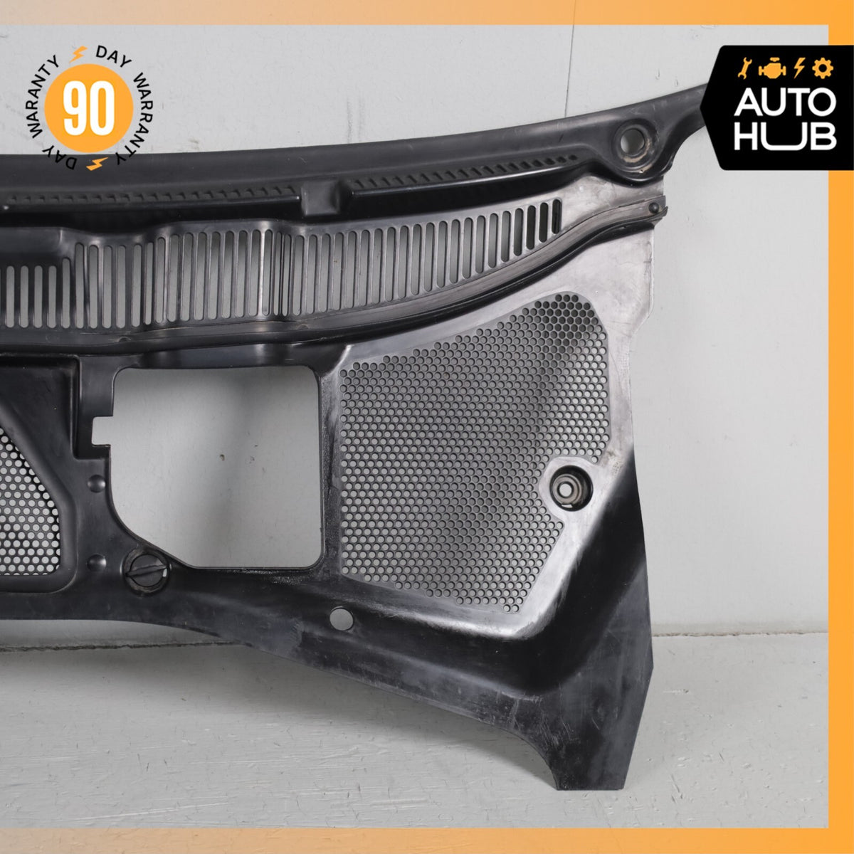 Bentley Continental GT Front Windshield Cowl Panel Trim Cover OEM 81k - photo 5
