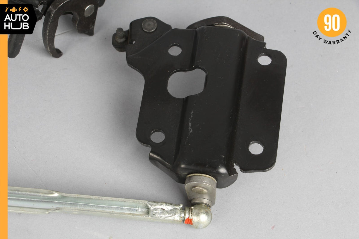 Mercedes W209 CLK350 E550 Convertible Front Top Roof Lock Latch Actuator OEM - photo 10