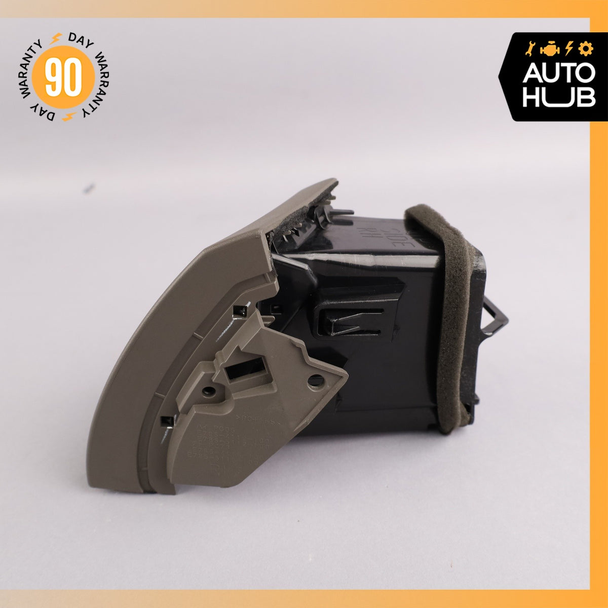 08-13 Infinity G37 Front Right Outer Side Dashboard A/C Air Vent OEM 77k - photo 3