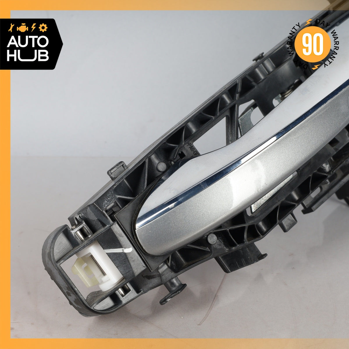 Mercedes W205 C300 Rear Left Exterior Door Handle OEM - photo 2