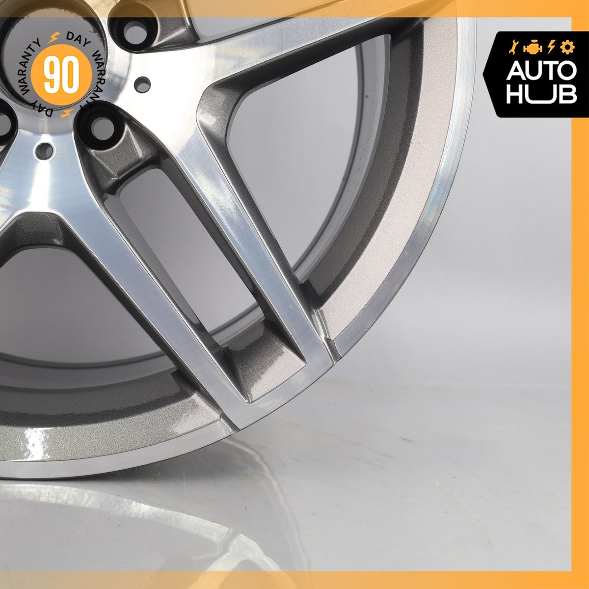 Mercedes W222 S550 S63 AMG 9.5 x 19 19" Rear Wheel Rim 2224010100 OEM - photo 6
