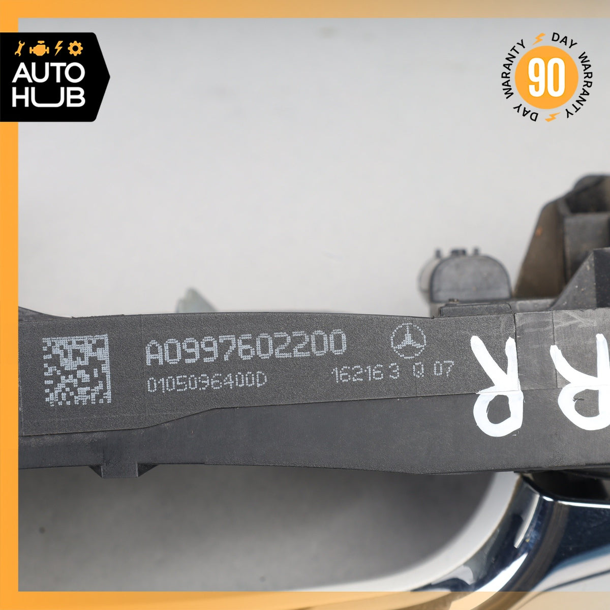 Mercedes W213 E300 Right Passenger Side Door Handle OEM - photo 9