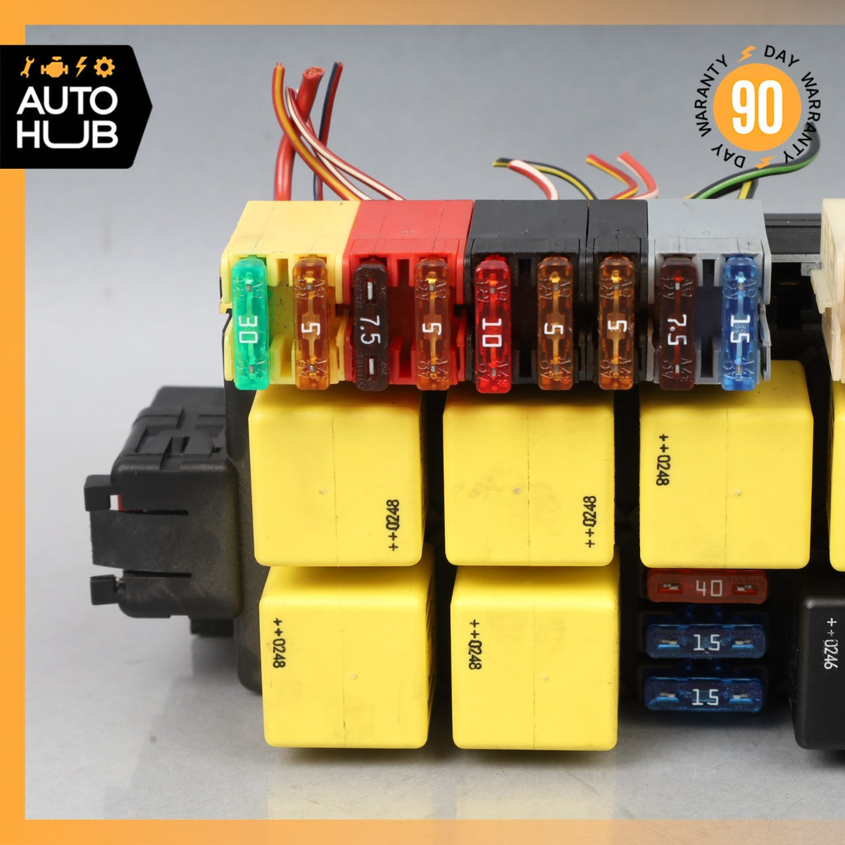 03-12 Mercedes R230 SL500 SL55 AMG Front Left SAM Fuse Box Control Module OEM - photo 3