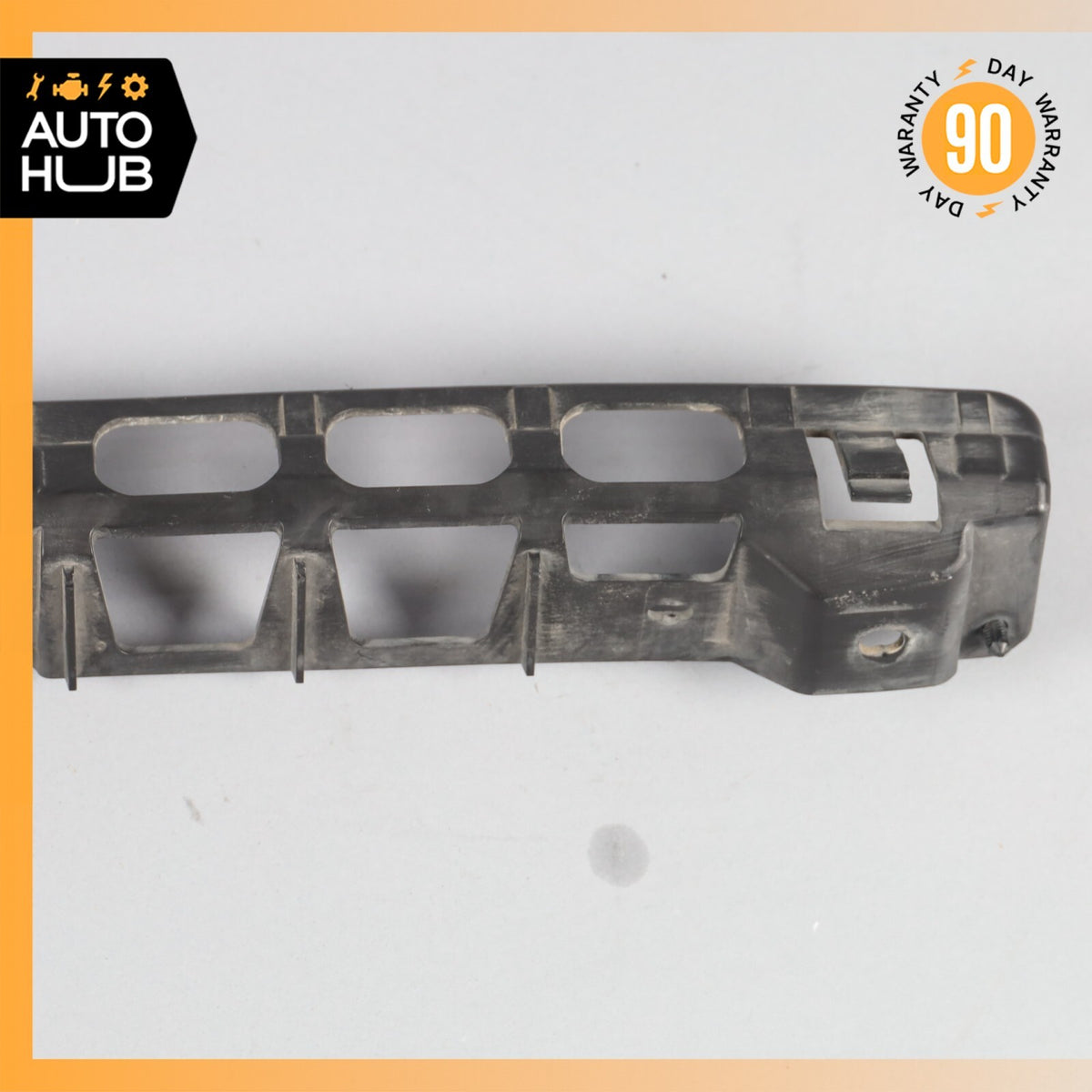 11-18 Porsche Cayenne 958 Hybrid S Rear Center Bumper Support Bracket OEM - photo 10