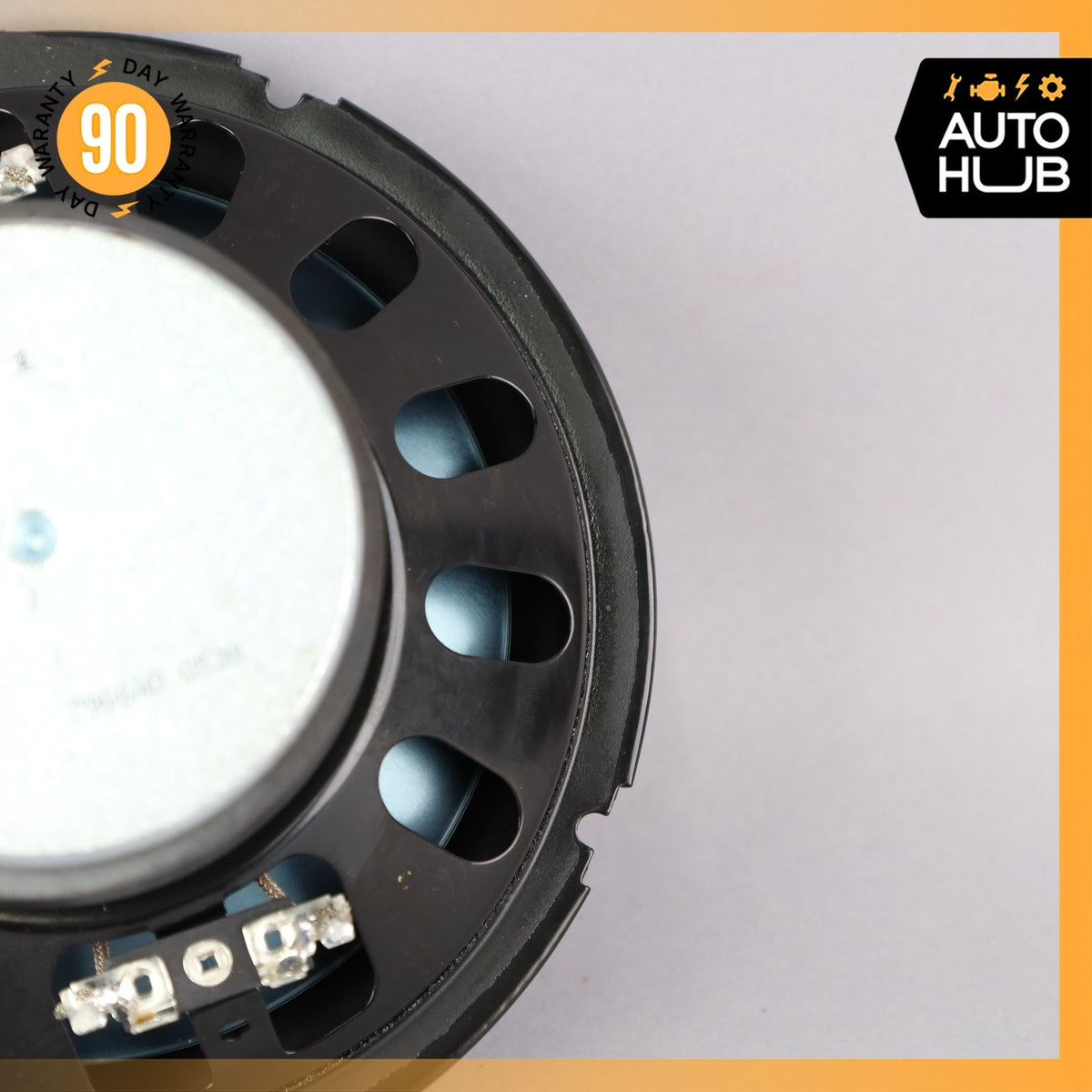 06-12 Mercedes W251 R320 R350 R500 Rear Trunk Subwoofer Speaker 2518200002 OEM - photo 5