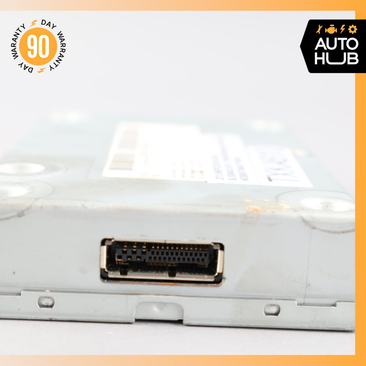 Mercedes R230 SL550 CLS550 Communication Interface Module 2049005704 OEM 78k - photo 8