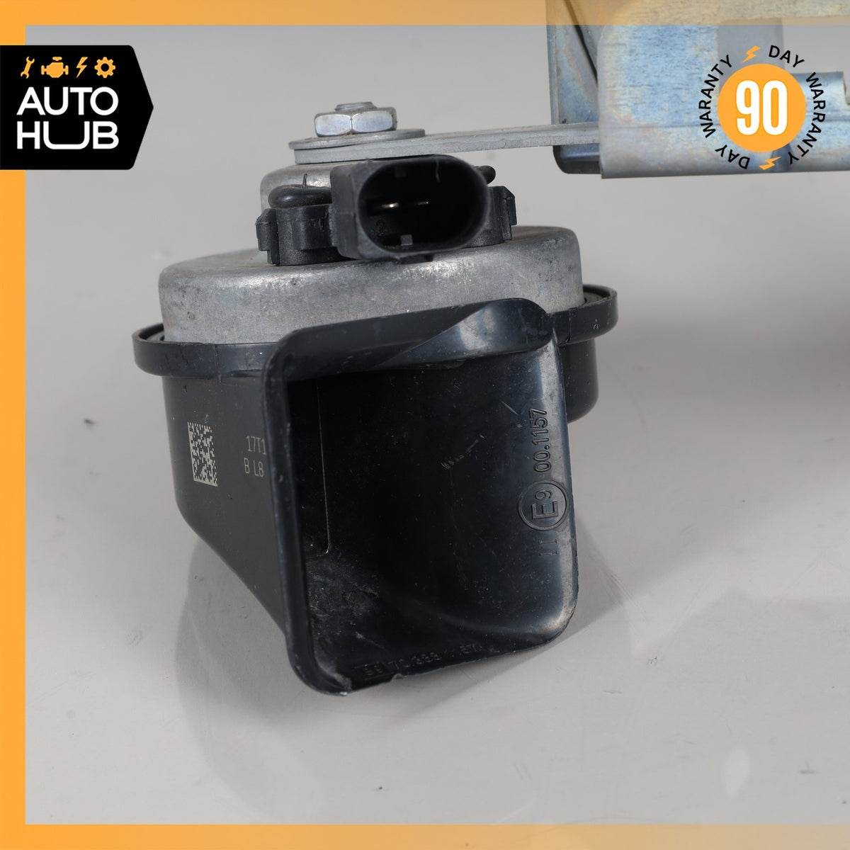 Mercedes W205 C63 AMG Left & Right Side High Tone Note Signal Horn Set OEM - photo 10