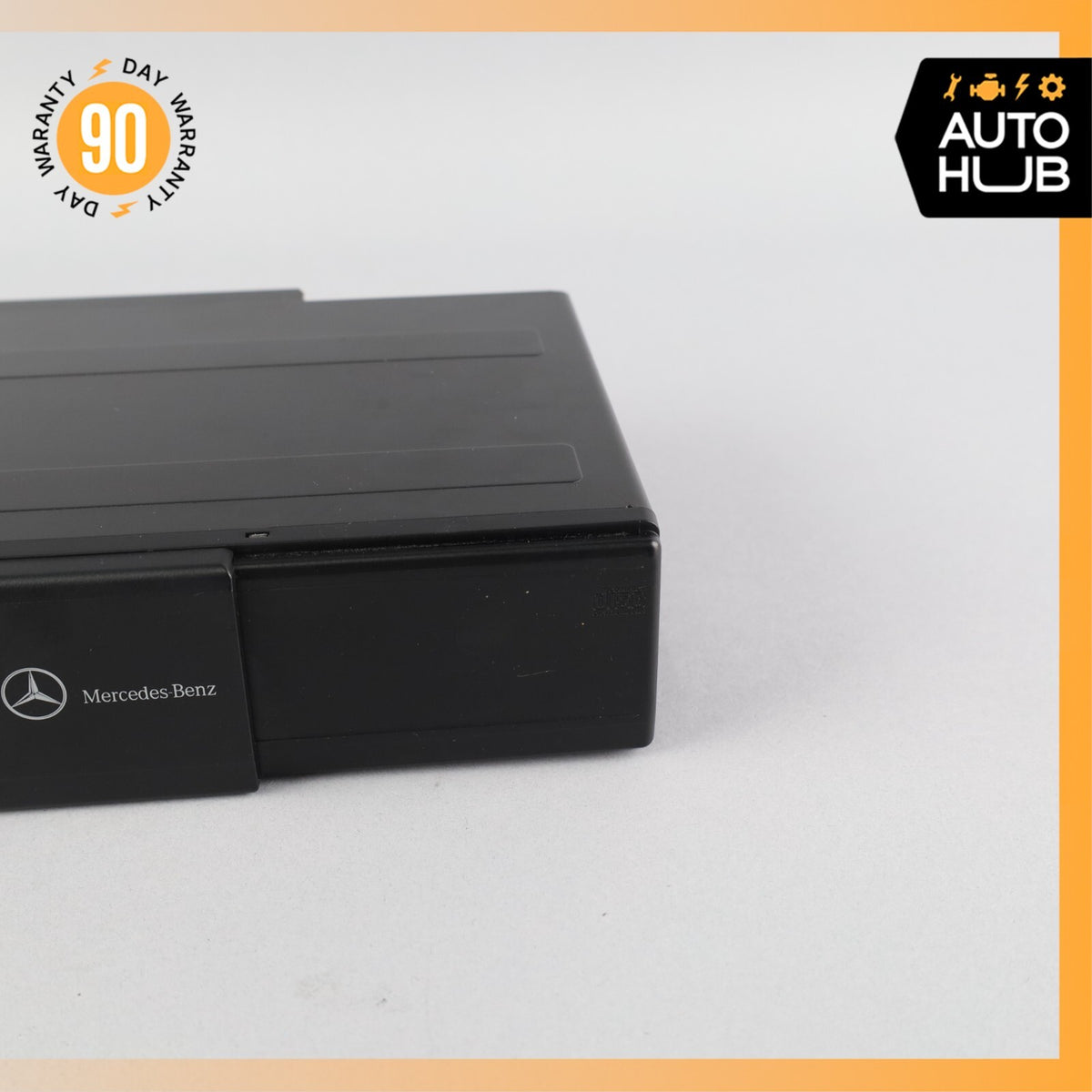 05-09 Mercedes R230 SL550 CLK550 CLK350 C240 C320 CD Changer 6 Disk Player OEM - photo 3