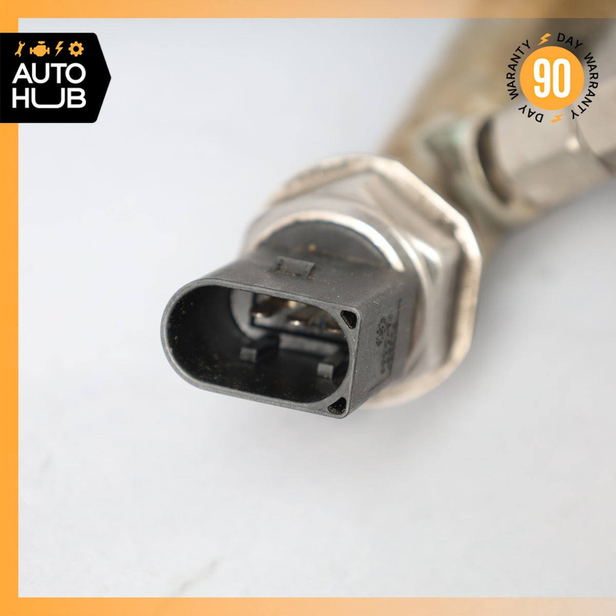 09-12 BMW F10 550i 750i 650i N63 4.4L Left Driver Side Fuel Rail w/Sensor OEM - photo 6