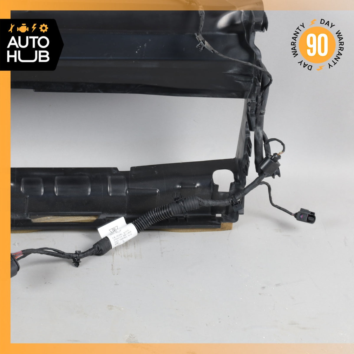 Porsche Macan 95B Engine Radiator Air Duct 95B121707B OEM - photo 3