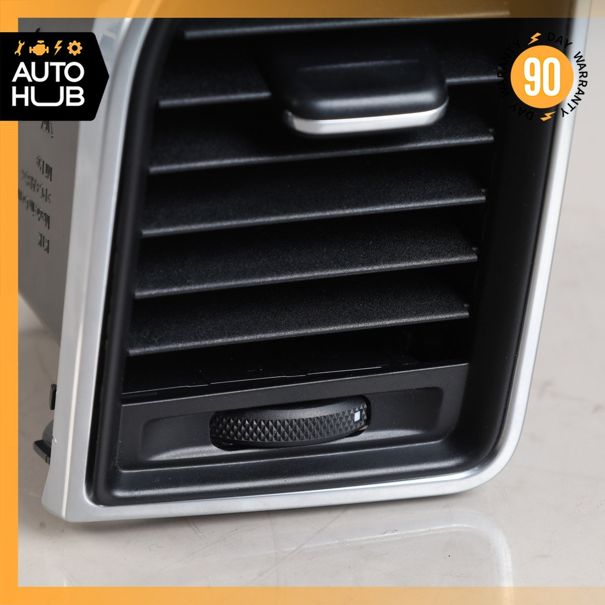 Porsche Macan 95B A/C Dashboard Air Fresh Vent Center Right Side 95B819202E OEM - photo 3