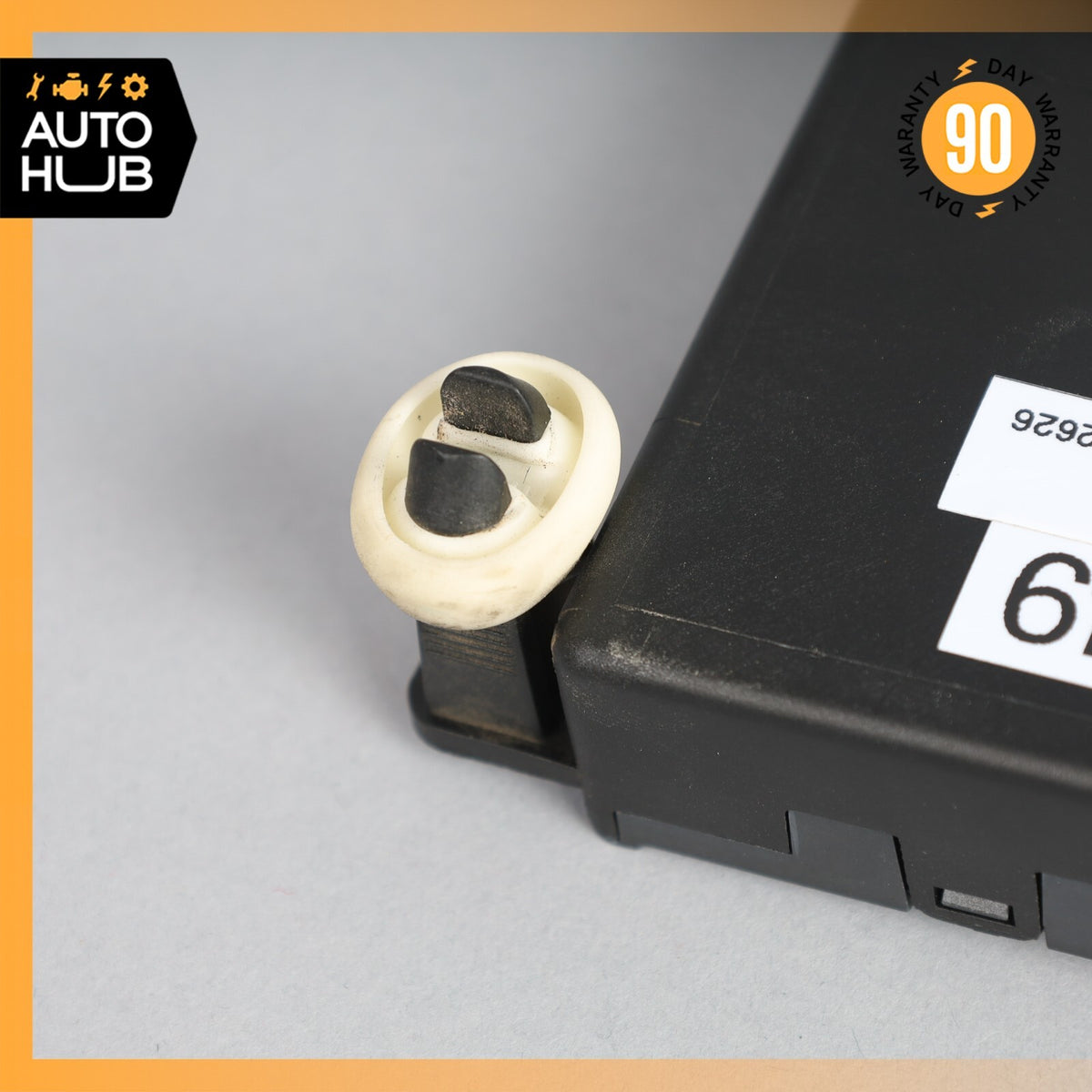03-06 Mercedes W211 E320 E55 AMG Door Control Module Rear Left 2118201526 OEM - photo 6