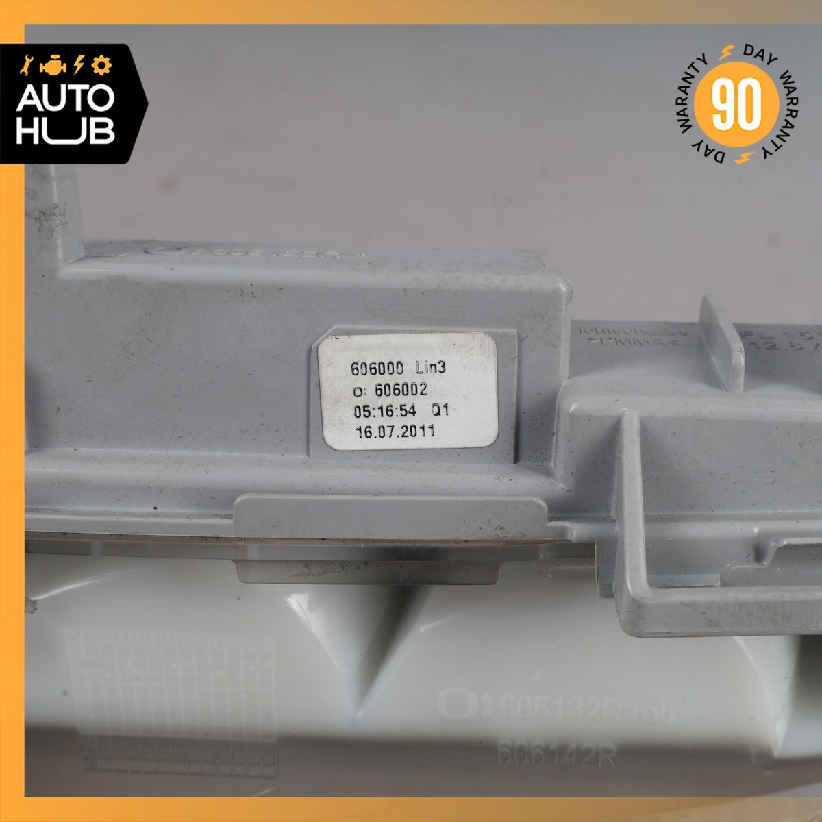 Mercedes W207 E350 Front Right Side LED Daytime Running Fog Light 2049069000 OEM - photo 9