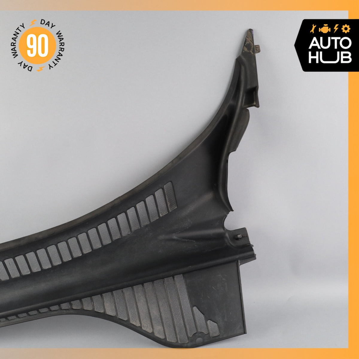 04-09 Cadillac XLR Windshield Wiper Washer Plastic Cowl Cover Panel Trim OEM - photo 2