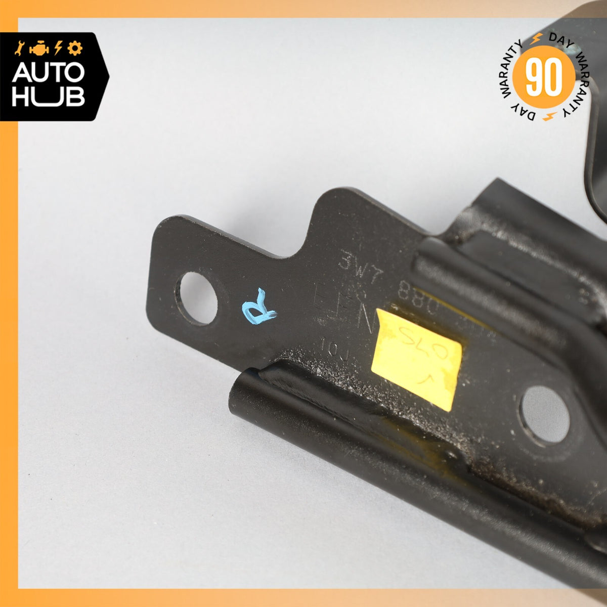 Bentley Continental GTC Seat Belt Extender Guide Right Side OEM - photo 4