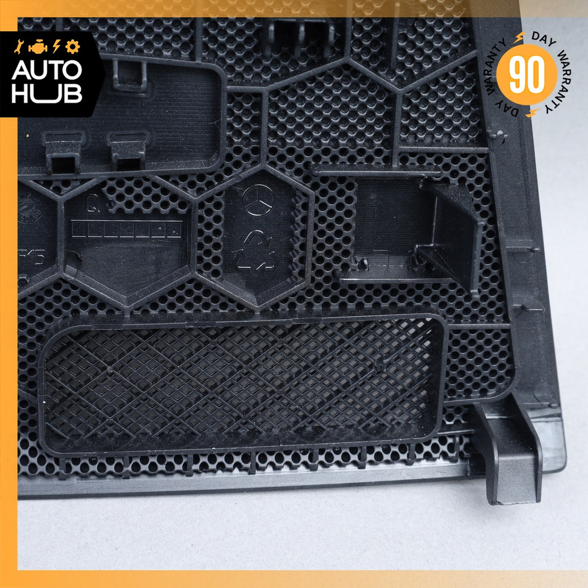 10-17 Mercedes W207 E350 E550  Dashboard Dash Grille Speaker Cover Black OEM - photo 10
