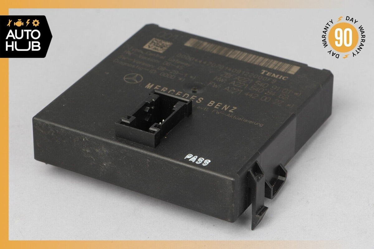 07-14 Mercedes W221 S600 CL550 Central Gateway Control Module 2215409101 OEM - photo 1