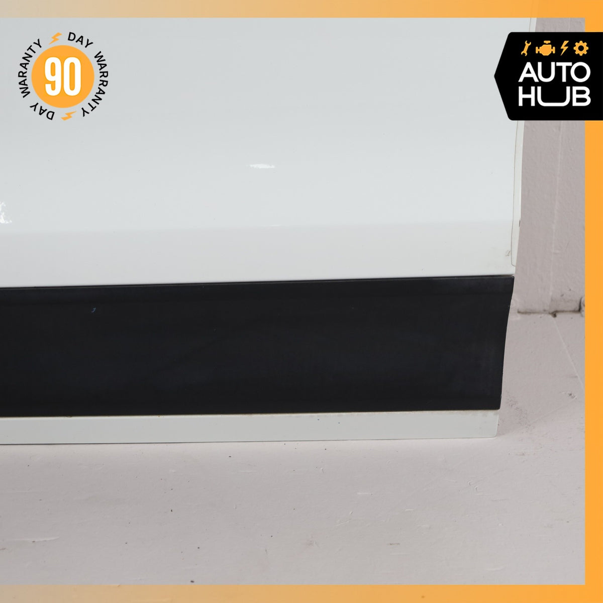 15-26 Porsche Macan 95B GTS Front Left Driver Door Shell White 95B831021 OEM - photo 6