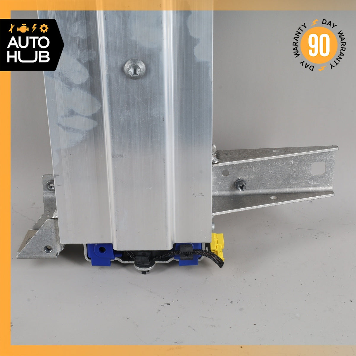 Mercedes R231 SL550 SL400 Convertible Top Right Roll Bar Support Pop Up OEM - photo 15