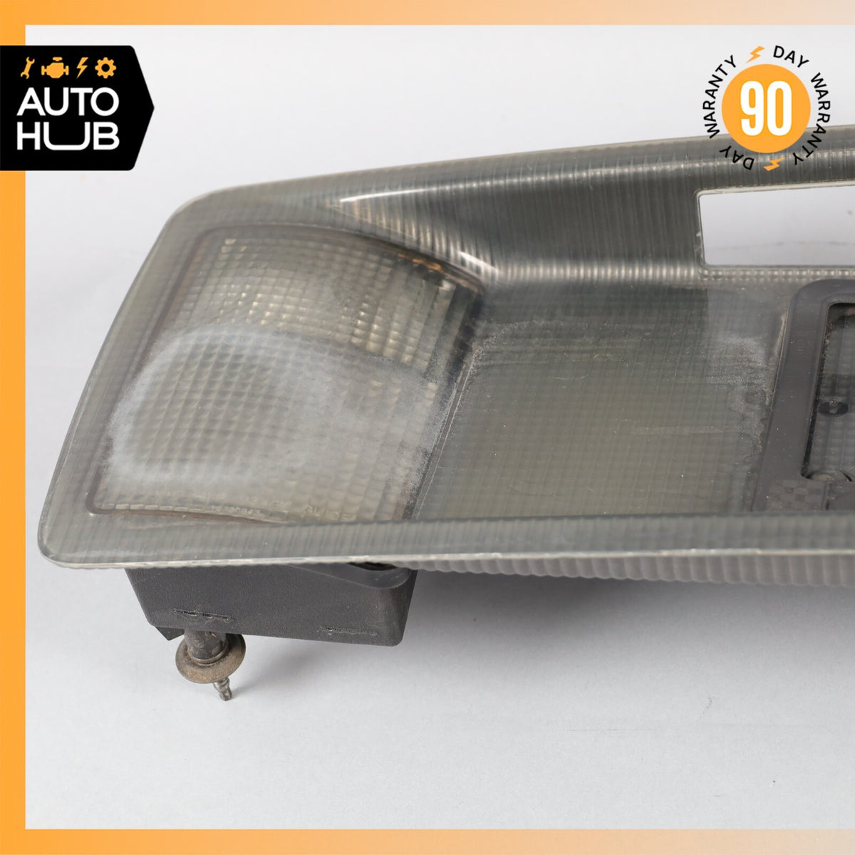 04-09 Cadillac XLR Rear Trunk Lid License Plate Light 10346747 OEM - photo 7