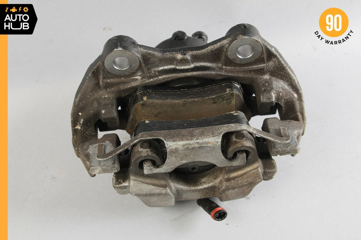 06-11 Mercedes W219 CLS550 E550 Rear Brake Calipers Left and Right Set OEM - photo 11