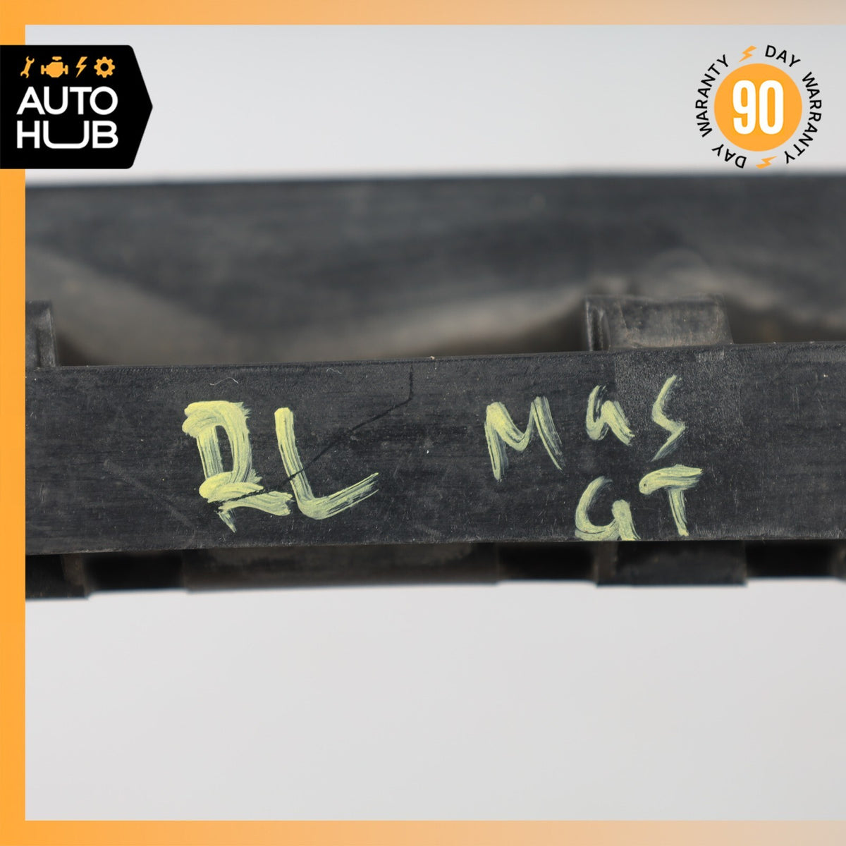 08-18 Maserati GranTurismo M145 Left Side Rocker Panel Side Skirt Bracket OEM - photo 13