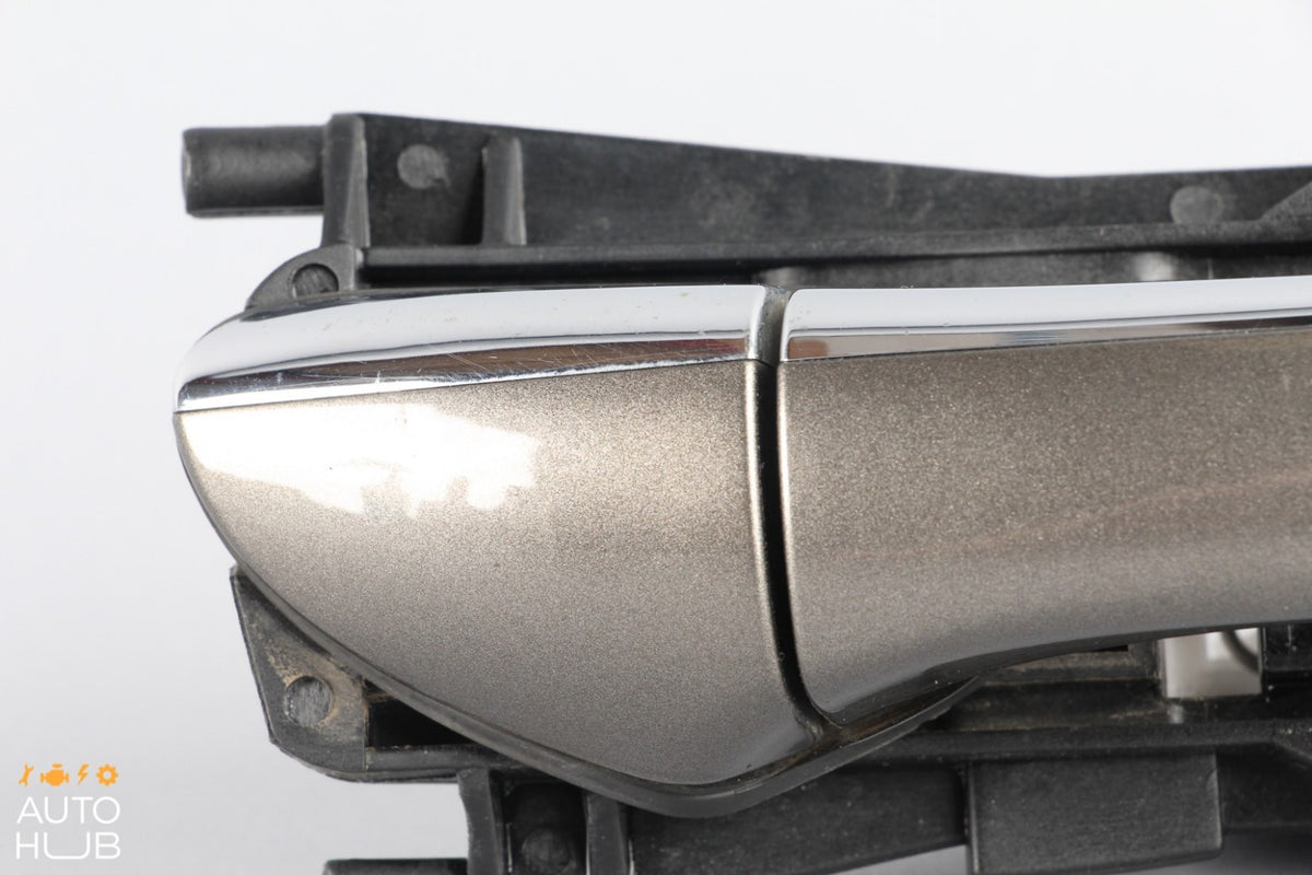 06-11 Mercedes W219 CLS500 CLS550 Exterior Door Handle Front Right Side OEM - photo 3