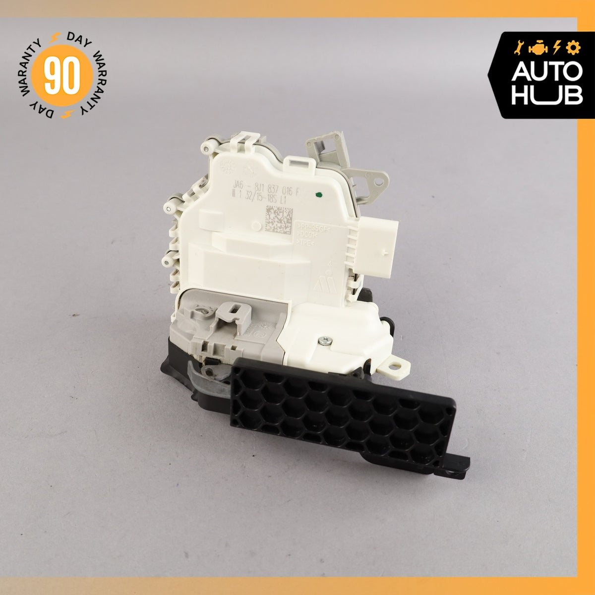 Porsche Macan 95B Front Right Side Door Lock Latch Actuator 8J1837016F OEM - photo 2