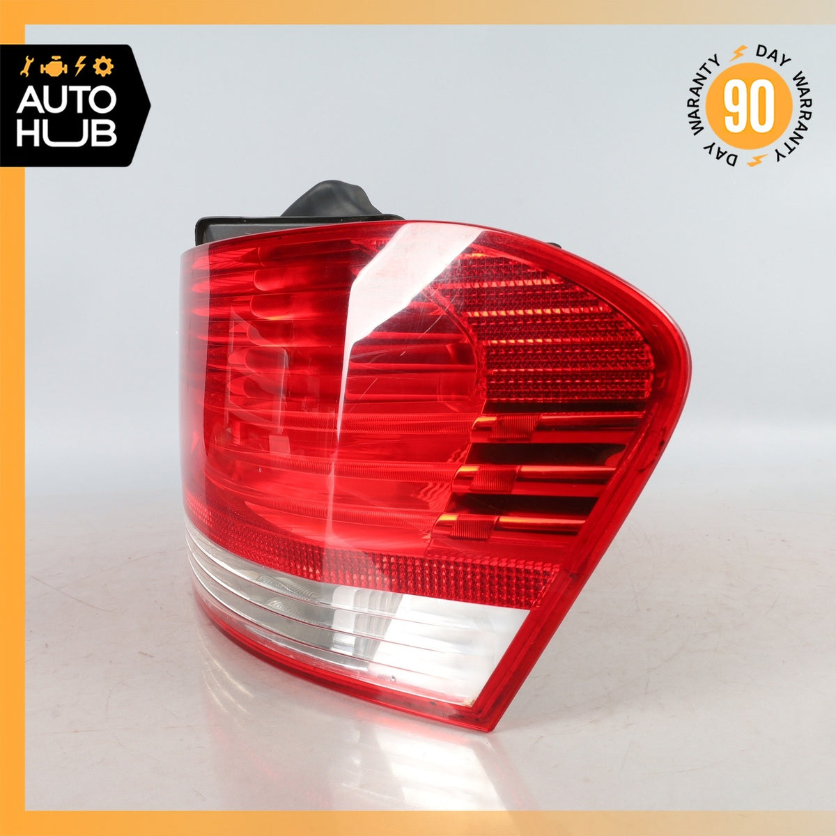 08-11 BMW E88 128i 135i Rear Right Taillight Tail Light Lamp OEM - photo 8