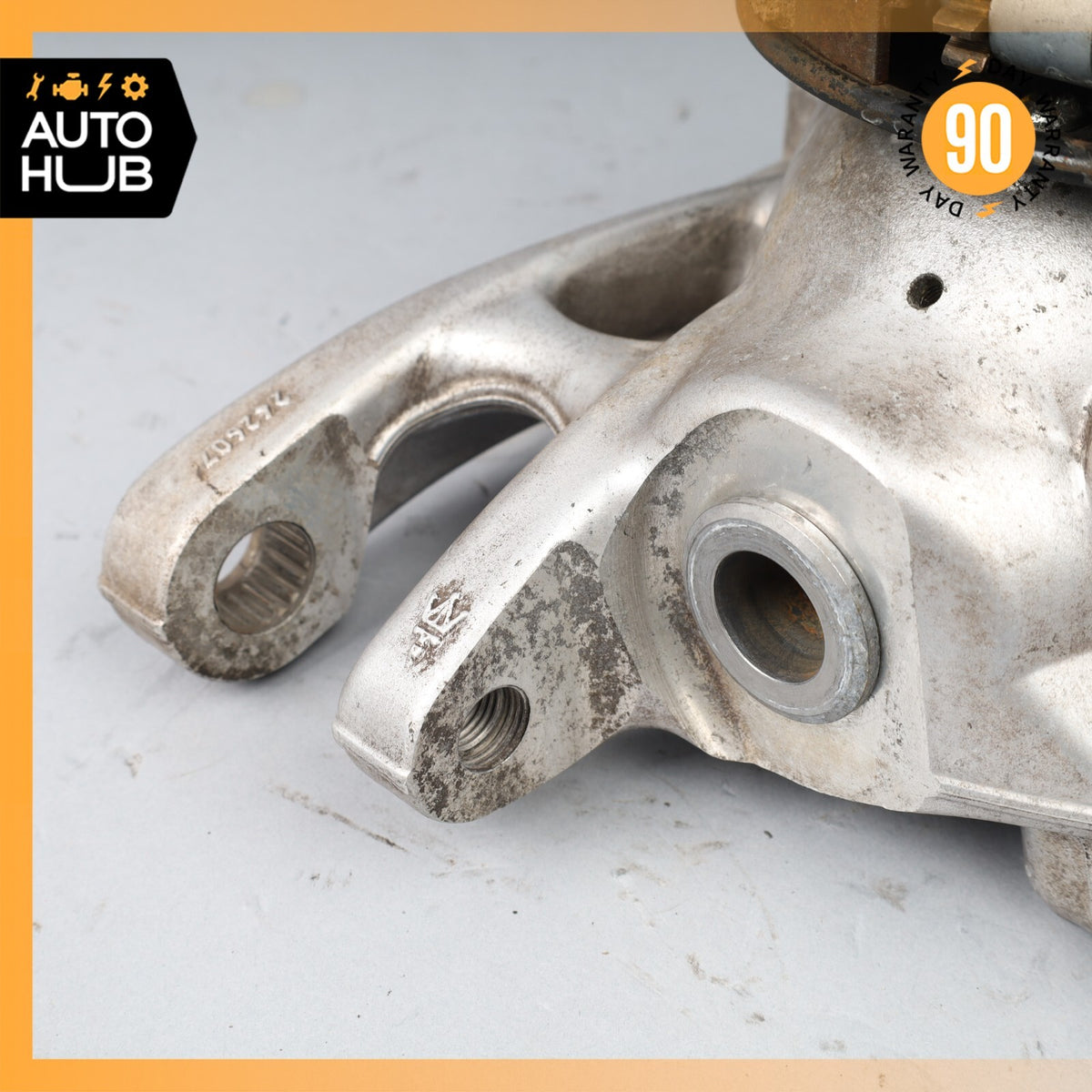11-19 Maserati GranTurismo S M145 Rear Right Side Spindle Knuckle Hub OEM - photo 3