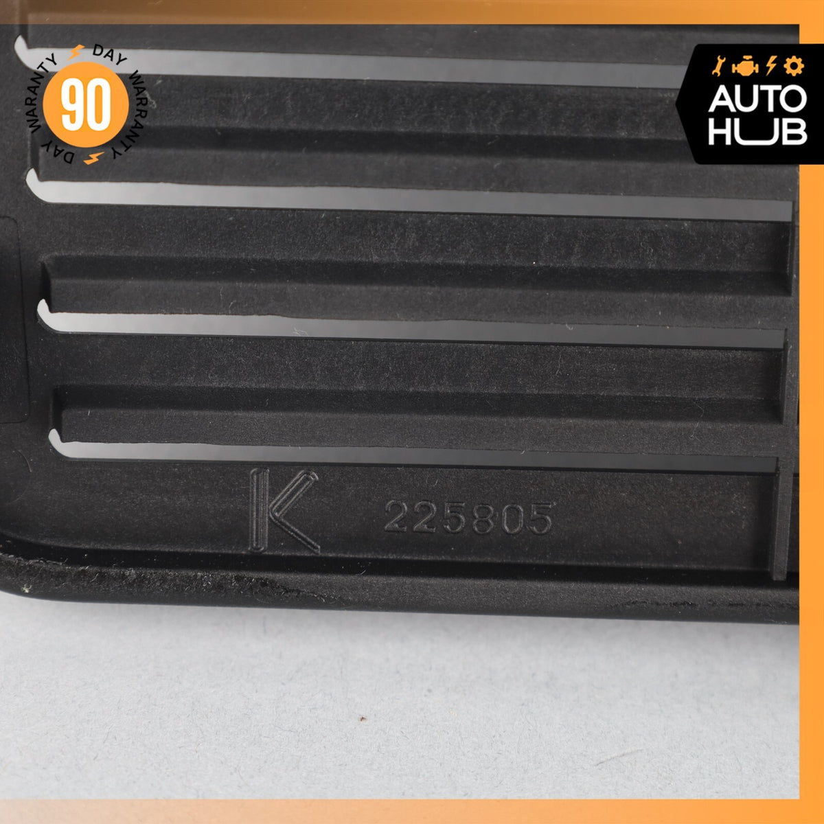03-19 Maserati Quattroporte M139 Dash Dashboard Vent Grille Cover w/ Sensor OEM - photo 15
