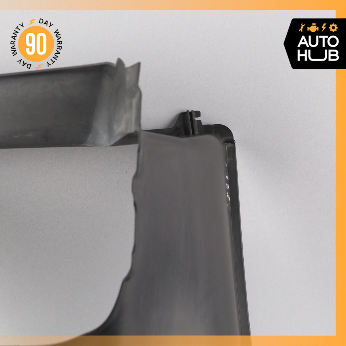 2015 Porsche Macan S 95B Front Right Side Intercooler Air Guide Duct OEM - photo 4