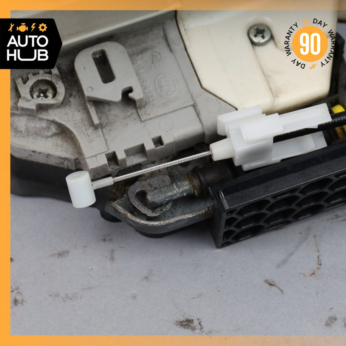 2015 Porsche Macan S 95B Front Right Passenger Side Door Lock Latch Actuator OEM - photo 5