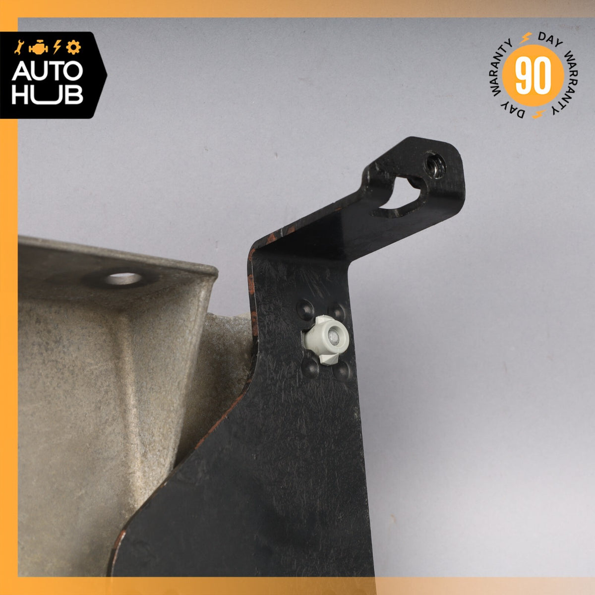 04-05 Cadillac XLR Adaptive Cruise Control Bracket 10318113 OEM 51k - photo 7