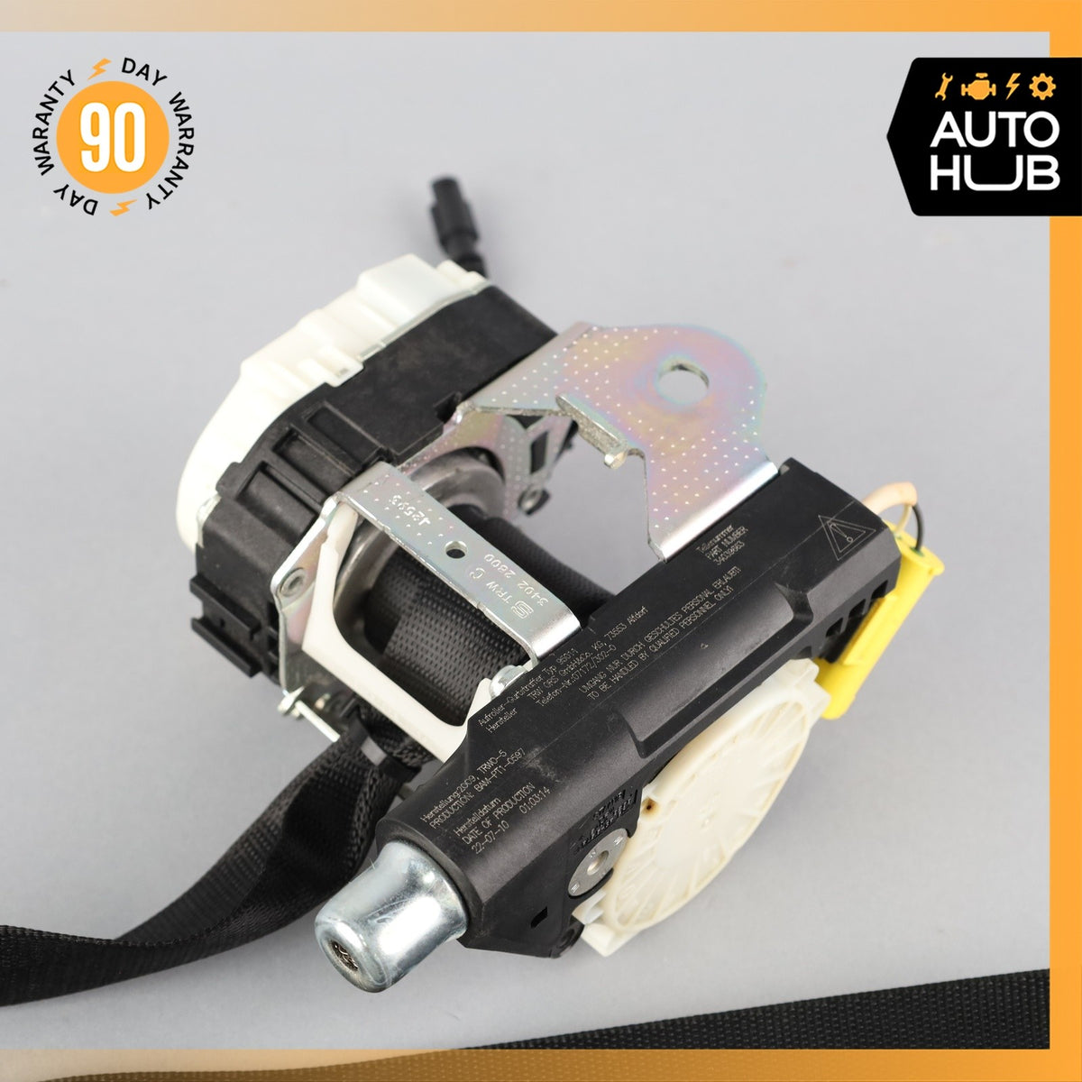 BMW E88 128i 135i Convertible Front Right Passenger Side Seatbelt Seat Belt OEM - photo 8